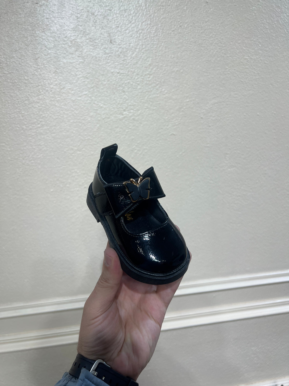 SHOES YARA