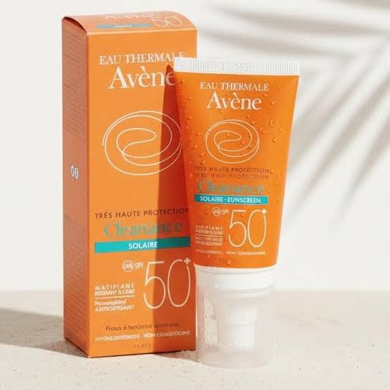EAU THERMALE - Avéne / Trés Haute Protection / Cleanance SOLAIRE